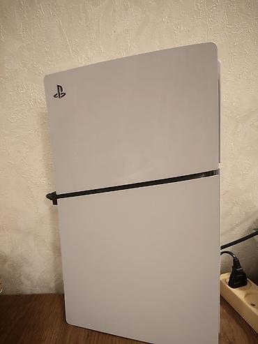 playstation islenmis: Salam. Yeni alınıb, çox istifadə olunmadığı üçün satılır. PS5 Slim 1 — 1
