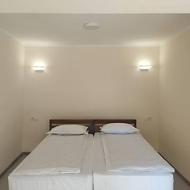 Иссык-Куль 2026: Номер, НЕПТУН Парковка, стоянка, Футбольное поле, Охраняемая территория — 13