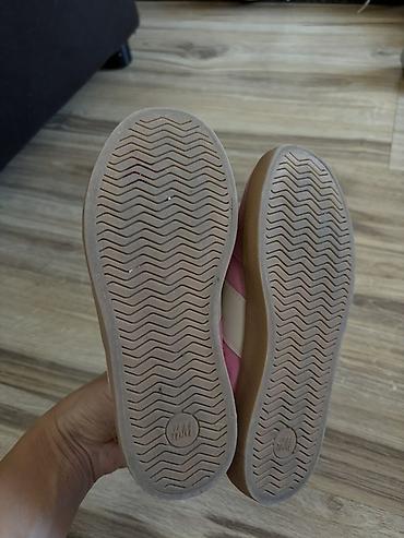 invento prsluci: Dečije patike H&M Veličina 30 - Model: niske patike sa — 5