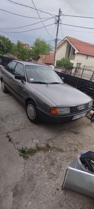 Audi: Audi 80: 1.8 l | 1988 г. Limuzina