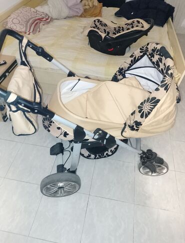 Autosedišta: Italijanska nosiljka/auto-sedište za bebe (0+). - Kombinovani model — 15