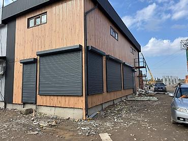 Секционные ворота: Секционные гаражные и промышленные ворота + двери из сендвич‑панелей — 5