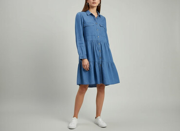 dżinsy z łańcuchem: Women`s dress, size M (EU 38)