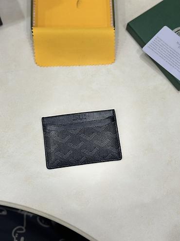 Картхолдеры: Карточница Goyard, компактная и тонкая. Характеристики: - Материал — 21