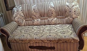 paneli: Klassik üslubda yumşaq mebel dəsti - Tərkib: 1 ədəd geniş divan + 1 — 2