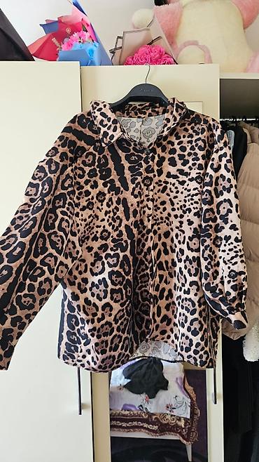 Leopard naxışlı qadın köynəyi - Model: klassik yaxalıqlı, düyməli lalafo.az -da Leopard naxışlı qadın köynəyi - Model: klassik yaxalıqlı, düyməli