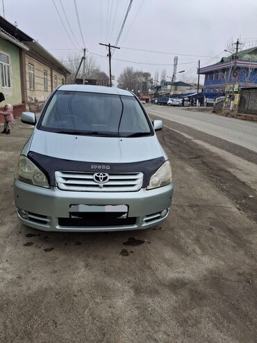 Toyota: Toyota Ipsum: 2002 г., 2.4 л, Автомат, Газ, Минивэн — 10