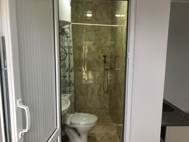сдается комната кок жар: 25 м², 1 комната, Парковка, Лоджия, Забор, огорожен