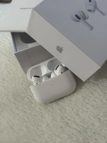 самая дешевая клавиатура с подсветкой: Вакуумные, Apple, Новый, Беспроводные (Bluetooth), Классические