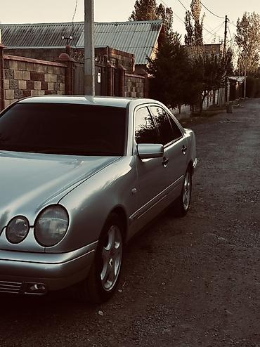 аварий: Mercedes-Benz E-Class: 1996 г., 2.8 л, Механика, Бензин, Седан — 2