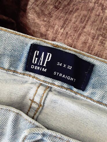 отдам даром котёнка: Бесплатно. Мужские джинсы GAP размера 34x32, чистые, требующие