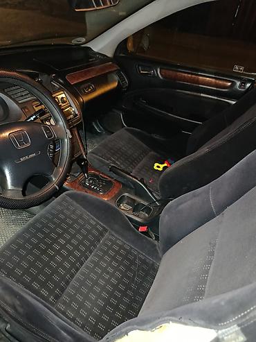Honda Accord: 2001 г., 2.4 л, Автомат, Седан
