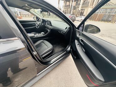 Hyundai: Hyundai Sonata: 2019 г., 2 л, Автомат, Газ, Седан — 8