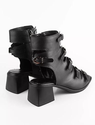 Босоножки, сандалии, шлепанцы: Женские Босоножки-Гладиаторы MAXI на каблуке, чёрные, натуральная — 11