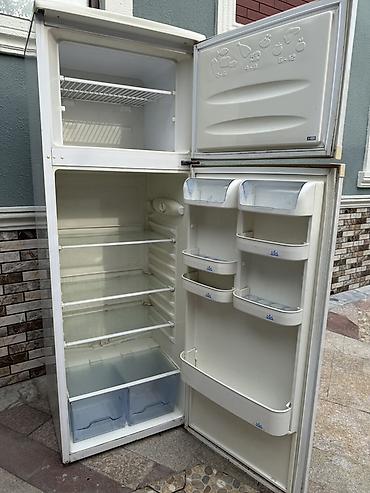 sadə tel: Beko iki qapılı soyuducu no frost. Yaxşı işləyir - Üst hissədə — 3