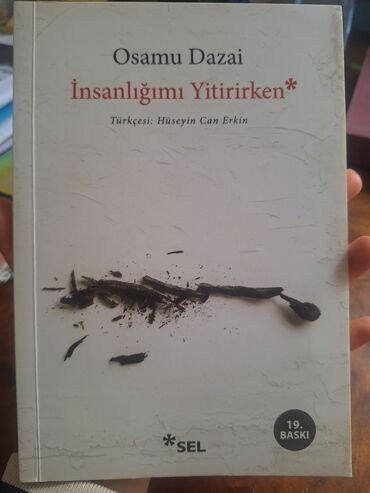 inci baxşəlili cavablar: Insanlığımı yitirirken osamu dazai dazai ədəbiyyatından inci ən