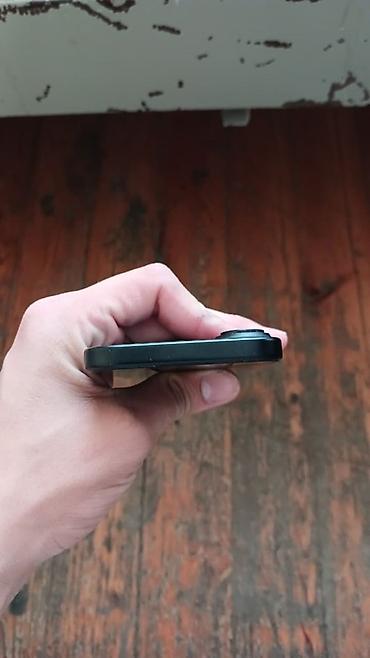 Apple iPhone: IPhone 16, 128 GB, Qara, Face ID — 7