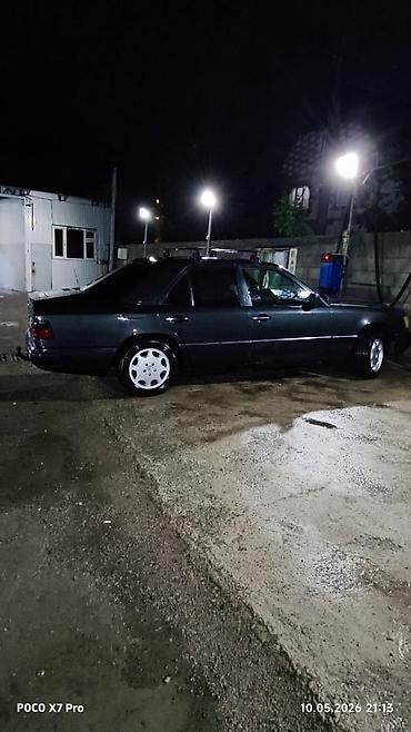w12: Mercedes-Benz W124: 1991 г., Седан — 1