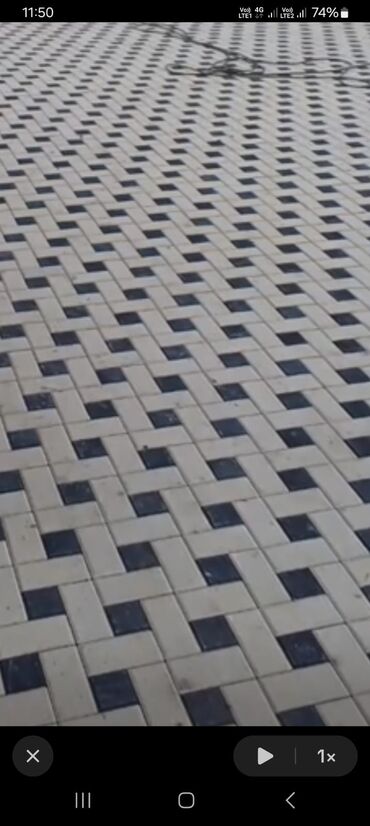 Ağlay: Aglay Ve Tamet Daşlarinin Satişi Bir Başa Sexde — 30