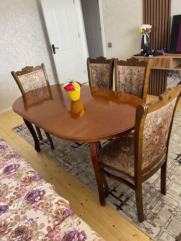 Digər mebel: Qonaq otağı üçün, İşlənmiş, 6 stul