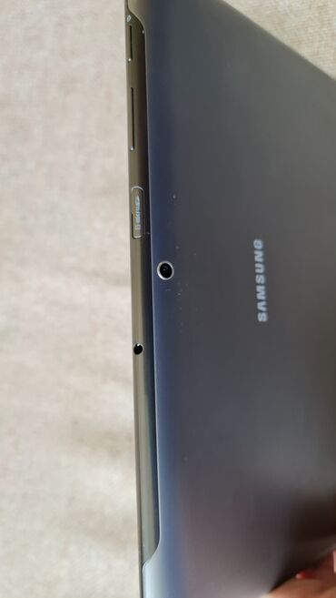 magnetni lak za nokte: 2 samsung taba,kao novi sve rade,4000 dinara komad