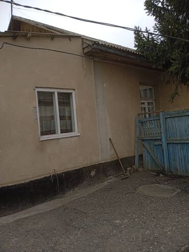 киргизия 1 дом: 7 м², 5 комнат, Старый ремонт Кухонная мебель