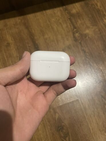 Mitsubishi: Б/у Беспроводные (Bluetooth) Наушники, Apple, цвет - Белый
