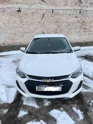 Chevrolet: Chevrolet : 2020 г., 1 л, Автомат, Бензин, Седан