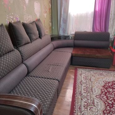 раскладные диван: Угловой диван, C подушками, Трёхместный и более