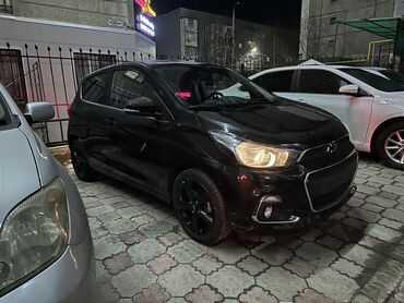 Chevrolet: Chevrolet Spark: 2017 г., 1 л, Типтроник, Бензин, Хэтчбэк