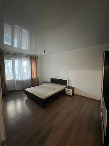 разделитель комнаты: 2 комнаты, 87 м², 108 серия, 4 этаж, Старый ремонт
