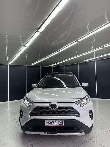 s 221: Toyota RAV4: 2021 г., 2.5 л, Автомат, Гибрид, Кроссовер — 1