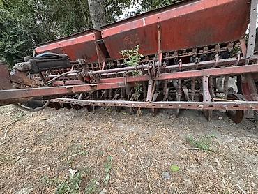 Сеялки: Сельскохозяйственная сеялка, предназначенная для посева различных — 3