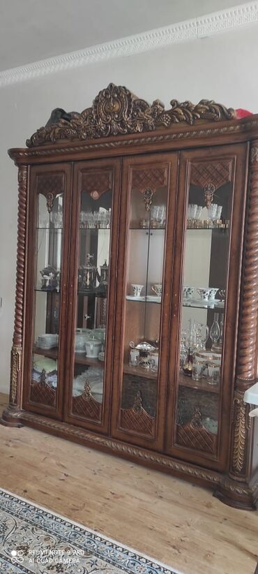 ucuz tek kravatlar: İşlənmiş, Düz dolab, Qorka