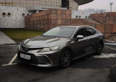 toyota camry 50 гибрид: Toyota Camry: 2021 г., 2.5 л, Вариатор, Гибрид, Седан