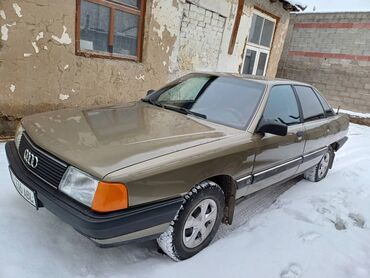 100 ауди: Audi 100: 1986 г., 1.8 л, Механика, Бензин, Седан