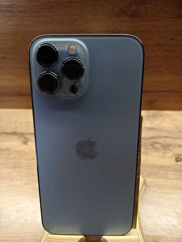 Apple iPhone: IPhone 13 Pro Max, Б/у, 256 ГБ, Голубой, Защитное стекло, Чехол, 79 %