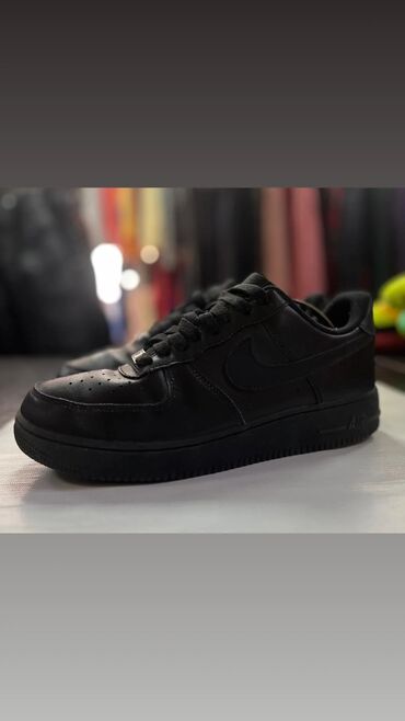 Кроссовки и спортивная обувь: Кроссовки оригинал, из Европы Секонд хенд Сокулук. Кроссовки — — 1