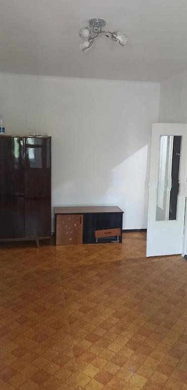 1 комната, 36 м², 6 мкр 106 серия, 2 этаж, Старый ремонт