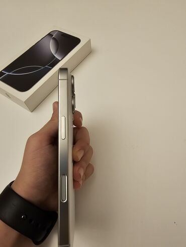 panel cit: IPhone 14 Pro Max, Ağ