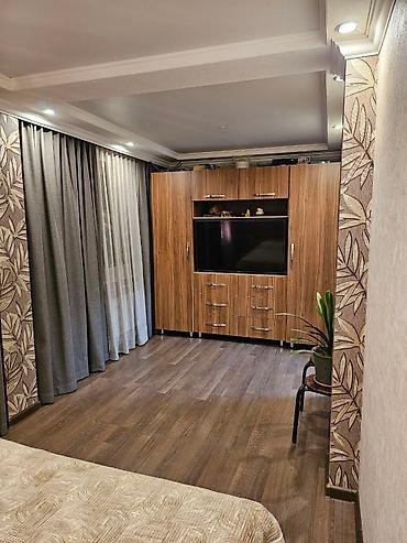 Продажа коттеджей и домов: Продаю Дом. Участок 10 соток. Правильное расположение участка! Площадь — 6