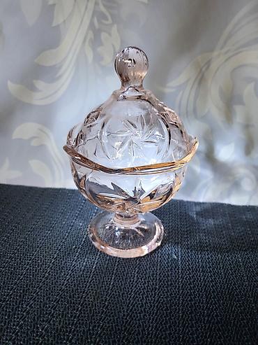 Kuhinjski setovi: Bombonijera nova,vintaz. Bombonijera nova staklena,sve na njoj odsjaj — 1