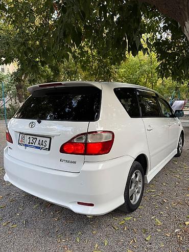 Toyota Ipsum: 2003 г., Минивэн