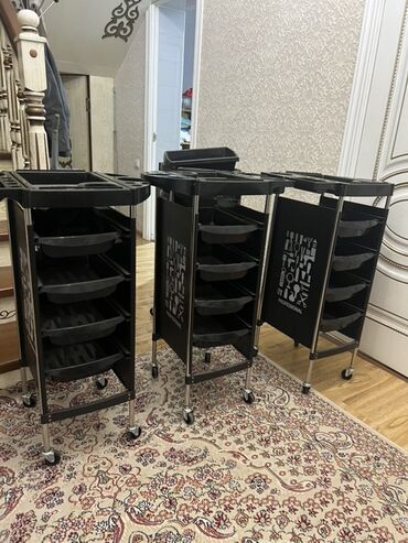 готовый бизнес аренда: Профессиональная парикмахерская тележка-органайзер на колесах -