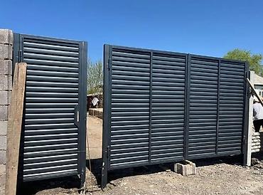 Распашные ворота: Металлические въездные ворота с калиткой. - Материал: сталь/металл — 32