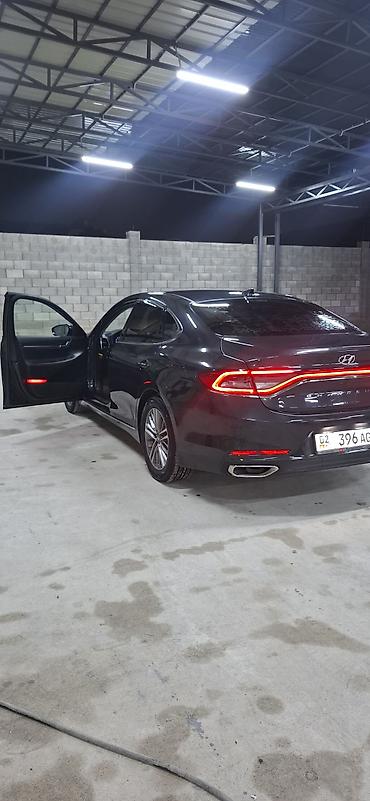 grande: Hyundai Grandeur: 2017 г., Седан — 3