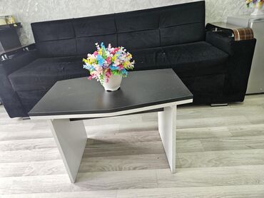 шкаф для балкона: Divan, İşlənmiş, Açılan, Bazalı, Çatdırılma yoxdur