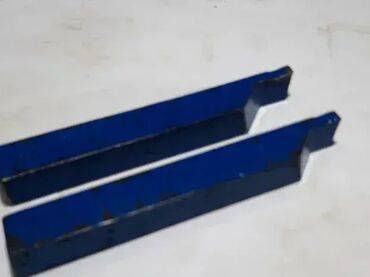 Ostali uređaji: Strugarski nozevi za odsecanje 20x12mm 20x12mm - 600din po komadu (2 — 6