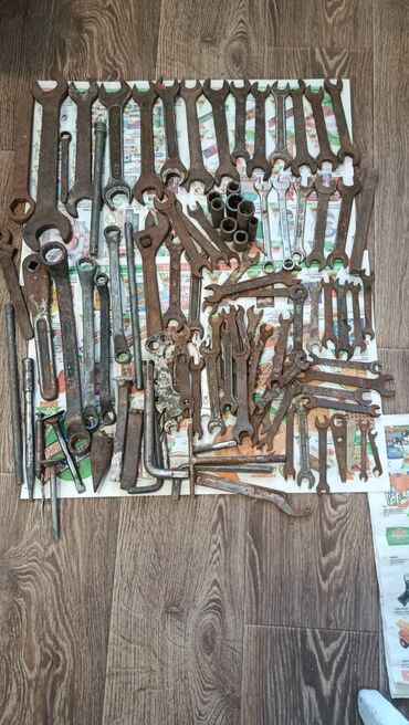 рожковые ключи: Продаю советские гаечные ключи,головки гаечных ключей,отвесы,газовый