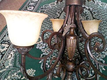 Люстры: Продаю большую красивую люстру. 6ти рожковая, б\у в отличном — 9
